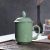 Taza de Té de Cerámica Celadón de Longquan Taza para Reuniones de Oficina con Tapa para Hombres y Mujeres Taza de Té de Hotel Taza Tallada
