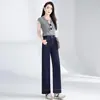 Jeans rectos petite de mezclilla para mujer, nueva colección otoño 2026, de tiro alto, adelgazantes y con una caída fluida, con un diseño cropped de pierna ancha