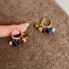 Novos Brincos Argola com Pedras Naturais e Bloqueio de Cores Estilo Chinês para Mulheres, Presilhas de Orelha Retrô Outono e Inverno, Popular Estilo Nacional 2026 Moda Tendência