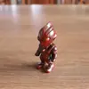 Pieza de mano tallada en palisandro Ultraman Tiga Juguetes de dibujos animados para niños Adornos creativos para el escritorio del hogar Venta al por mayor