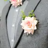 Venta al por mayor Ramo de muñeca para boda de novia china dama de honor flor de muñeca para boda novio padrino ramillete rosa de simulación 6 colores