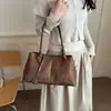 Bolsa Casual Grande Capacidade Estampa de Leopardo 2026 Outono Nova Moda Bolsa de Axila Simples Retrô Bolsa de Ombro de Mão