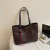 Bolsas Personalizadas de Gran Venta 2025 Nuevas Bolsas Transfronterizas Bolso de Hombro para Viajar Bolso Tote para Mujer de Gran Capacidad con Textura de Axila