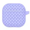 Capa protetora de silicone com padrão trançado, adequada para fones de ouvido Bluetooth sem fio Apple AirPods 4. Resistente a quedas e com espessura reforçada.