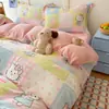 Juego de ropa de cama de cuatro piezas con forro polar para invierno, con tejido de leche polar suave, cómodo y de alta densidad, y un juego de sábanas de tres piezas con temática de cachorros de lunares