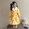 Bata de Noche para Niña 2025 Nuevo Otoño e Invierno Franela Niños Bebé Niña Cuadros Ropa de Casa Terciopelo Coral Cálido Bata