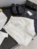 Pantalones Cortos de Ramio Algodón Lino Blancos para Mujer 2026 Nuevo Estilo Verano Delgados Casuales para Mujeres Pequeñas Pantalones de Lino