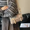 Bolsa de Mão Simples de Alta Qualidade Estilo Coreano Bolsa Almofada para Mulheres Moda Verão 2025 Nova Bolsa Transversal Boston de Ombro