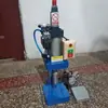 Máquina de Furação Pneumática Pequena de Mesa Prensa Pneumática de Estação Única Máquina de Furação Pneumática Máquina de Rebitagem Pneumática Máquina de Tamponamento Pneumática