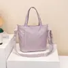 Bolsa de Tecido de Nylon Bordada com Letra Estilo Coreano Bolsa Transversal Feminina Bolsa de Mão Moda Tendência Leve Simples para o Dia a Dia Bolsa de Ombro