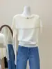 Camiseta de Punto Irregular Blanca Calada sin Hombros de Manga Corta para Mujer, Estilo de Verano de Alta Gama, Top tipo Chal Falso de Dos Piezas