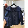 Impresionante conjunto vintage a cuadros estilo coreano con camisa de manga larga y cuello con volantes fuera del hombro para mujer, top de principios de otoño