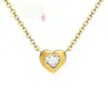 Moderna cadena para la clavícula estilo ins en forma de corazón con diamantes rosas y circones simples brillantes, cadena para suéter versátil de alta gama a la moda en forma de corazón de lujo ligero