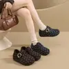 Zapatos de algodón con correa de hebilla de cuero francés 2026 zapatos de felpa Birkenstock con lunares casuales versátiles otoño e invierno novedad zapatos de tacón oculto para mujer