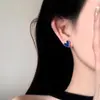 Exquisitos Aretes Pequeños de Corazón Azul para Mujer Lujo Accesible Aretes de Plata Esterlina de Alta Gama Nuevo Estilo Caliente 2025 Hermosos Aretes