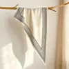 Lenço Triângulo de Seda Imitação com Padrão Geométrico de Nicho Lenço de Seda Estilo Coreano Acessório de Cabelo Versátil Cinto Lenço Pequeno de Seda Cobertura para Glúteos Lenço de Pescoço Venda por Atacado
