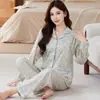 Pijama Floral Casual Talla Grande, Trajes Delgados de Manga Larga para Primavera y Otoño, Ropa de Casa Cómoda Estilo Japonés para Madres de Mediana Edad que se Puede Usar Afuera