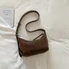 Bolsa Transversal Coreana de Nicho para Mulheres, Bolsa de Mão Versátil de Alta Qualidade para o Dia a Dia, Bolsa de Ombro Simples e Casual