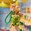 Red de Internet Creativo Sentado Oso de Lana Llavero Moda Linda para Mujer Exquisita Muñeca de Resina Llavero Colgante para Mochila Escolar