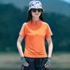 Camiseta Feminina de Proteção Solar de Secagem Rápida para Uso Externo, Manga Esportiva, Estampa Listrada, Elástica, Respirável, Meio Zíper, Manga Curta