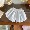 [En Stock] Xk262480 Pantaloncillos Kidsren 2026 Nuevo Producto de Verano Pantaloncillos con Ribete de Encaje para Niñas Flor en Capullo