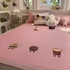 Conjunto de Três Peças de Matelassê Refrescante de Seda Etileno Grau A para Verão com Bordado de Grãos de Gelo, Matelassê Macio com Ar Condicionado, Estilo Lençol com Elástico, Lavável à Máquina