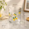 Fabricante produz copos de vidro pintados à mão, copos de água de vidro transparente, copos para bebidas e leite soprados à mão, copos fofos de grande capacidade