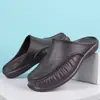 Verão 2023 Novos Chinelos Meio Casuais Masculinos Sapatos de Motorista para Dirigir Masculinos Tamanho Grande 47 Sandálias Sapatos Doudou