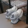 Tênis Feminino 2026 Verão Novo Estilo Princesa Brilhante para Menina Tênis Pai Malha Respirável Sapatos Casuais para Bebê