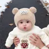 Gorro cálido tejido de invierno para cubrir las orejas de bebés, lindo diseño unisex, gorro para bebé, gorro de lana, gorro grueso a prueba de viento
