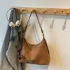 Bolso de Hombro Retro de Gama Alta de Nicho para Mujer Otoño e Invierno 2025 Bolso Sencillo Elegante Versátil de Axila Bolso Cruzado para Viaje