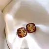 Brincos Retrô Maillard Únicos para Mulheres 2025 Novos Brincos Populares Design de Nicho Brincos Elegantes de Alta Qualidade