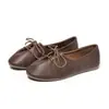 Zapatos de mujer versátiles y populares con amarre al frente, suelas suaves que no cansan los pies, punta redonda, tacón plano, diseño de hueco poco profundo, cómodos zapatos casuales de verano para mujer