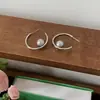 Nuevos Pendientes de Perla de Moda de Lujo Ligero Gama Alta Simples para Mujer Exagerados Elegantes Diseño de Nicho Retro Pendientes Versátiles