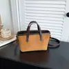 Colección de otoño transfronteriza nueva: bolso de hombro retro de gamuza para mujer, un bolso cruzado o de mano elegante y discreto para el día a día