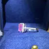 Anillo de moissanita rosa redean al por mayor anillo con incrustaciones de color de diamante soporte para bolígrafo de diamante entrega en una sola pieza