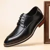 Sapatos formais de couro masculinos plus size para uso transfronteiriço, estilo britânico, bico fino, com cadarço, textura de couro genuíno, duráveis, antiderrapantes, sapatos de casamento para homens