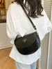 Bolso de Silla Retro de Alta Gama Transfronterizo para Mujer, Versátil Modelo Nuevo 2025, Diseño de Nicho, Bolso de Hombro Cruzado Simple para el Día a Día