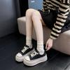 Zapatos Blancos Ligeros de Suela Gruesa para Mujer 2025 Nuevos Otoño Populares Versátiles Zapatos de Suela Blanda Que Parecen Adelgazantes Aspecto Zapatos Casuales