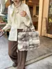 Bolsa feminina transfronteiriça bolsa tote de pelúcia cinza degradê grande capacidade bolsa de axila de pele artificial bolsa de mão de ombro único estilo preguiçoso