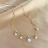 Collar de borlas de perlas onduladas multicapa estilo palacio francés, exquisito, ligero, de lujo, estilo hada, cadena de clavícula combinable para mujer