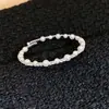 Pulseira Aberta de Duas Camadas com Pérolas e Cristais de Diamante, Pulseira de Luxo Leve e de Alta Qualidade, Elegante, Moderna e Exquisite, Pulseira Versátil para Mulheres