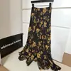 Top de manga corta Tencel de hombros descubiertos dos vías + Falda resistente con estampado de pintura al óleo irregular estilo francés con abertura