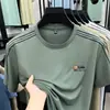 Camiseta casual versátil de verano para hombre, estilo nuevo, de alta gama, holgada, transpirable, de cuello redondo, hecha de seda de morera y seda de hielo