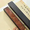 Tao Li Chunfeng Latón Sólido Pisapapeles Regla Metal Caja de Regalo Pisapapeles de Cobre Papel Especial Prensapapeles Pincel Prensapapeles Patrón de Papel Color
