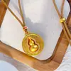 Nuevo Colgante de Calabaza Giratoria con Incrustaciones de Diamantes Dorado Arena Estilo Chinoiserie para Hombres y Mujeres Alta Retención de Color Etiqueta de Calabaza con Ventana de Flor Giratoria Cadena para Suéter