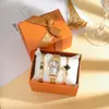 Relógio Feminino Xsvo Versátil Novo Estilo Personalidade Elegante Formato Balde Numerais Romanos Pulseira de Aço Quartzo Bracelete Trevo de Quatro Folhas