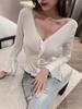 Camiseta Gola V Macia e Cericosa Pure Desire Ombro a Ombro Manga Longa Outono Slim Fit Doce e Picante Sexy Pure Desire Moda de Nicho para Mulheres