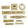 Personalizado Cosido a Mano Herrajes Letra Equipaje Metal Placa de Nombre Logotipo Punzonado Marca de Ropa Señales de Aleación de Zinc Personalizado