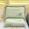 Travesseiro Infantil de Casca de Trigo Sarraceno para Idades de 3 a 6 Anos e Acima, Especialmente Projetado para Bebês de Creche, Núcleo de Travesseiro de Veludo Pluma de Trigo Sarraceno Integral